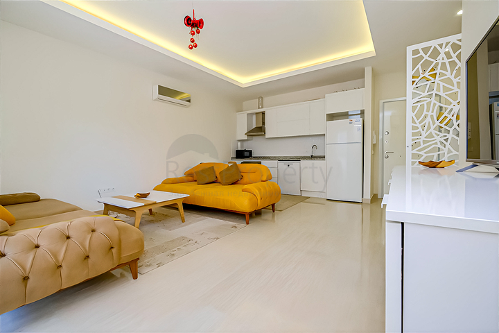 Furnished 1+1 Apartment in Oba, Alanya — 65 m², Modern Complex