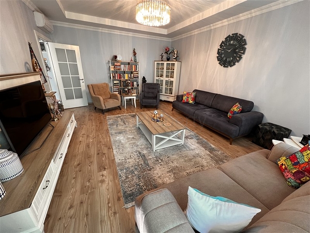 Spacious 2+1 Apartment in Oba, Alanya — 130 m², Modern Complex