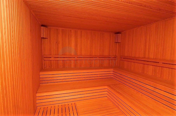 Spacious 2+1 Apartment in Oba, Alanya — 130 m², Modern Complex