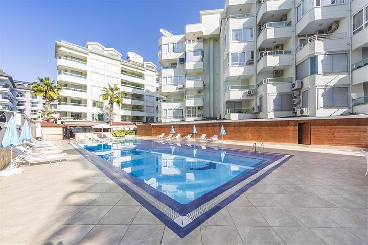 Furnished 2+1 Apartment in Oba, Alanya — 50 m to the Beach