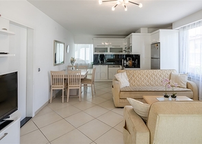 Furnished 2+1 Apartment in Oba, Alanya — 50 m to the Beach