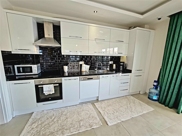 Furnished 1+1 Apartment in Oba, Alanya — 88 m² in Modern Complex