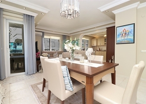 Duplex furnished 3+1 apartment with a spacious terrace in the center of Alanya