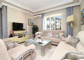 Duplex furnished 3+1 apartment with a spacious terrace in the center of Alanya