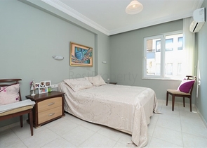 Duplex furnished 3+1 apartment with a spacious terrace in the center of Alanya