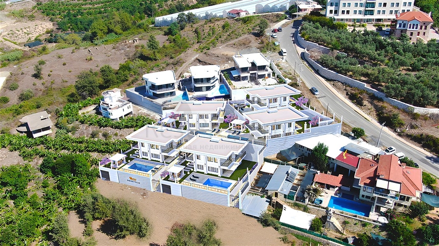 Luxury 4+1 villa with private pool and sea view in Kargicak