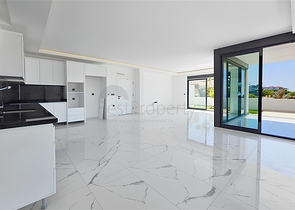 Luxury 4+1 villa with private pool and sea view in Kargicak