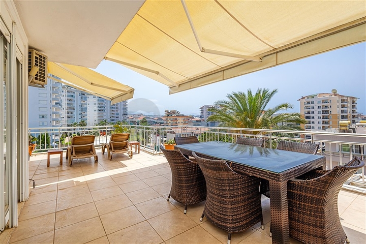 Spacious 2+1 Apartment in Cikcilli, Alanya — 110 m², Near Center