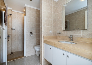 Spacious 2+1 Apartment in Cikcilli, Alanya — 110 m², Near Center