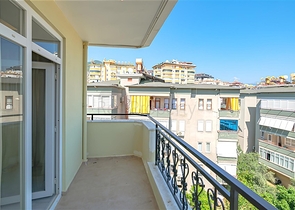 Furnished 2+1 Apartment in Cleopatra, Alanya — 700 m to the Beach