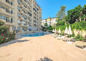 Furnished 2+1 Apartment in Cleopatra, Alanya — 700 m to the Beach