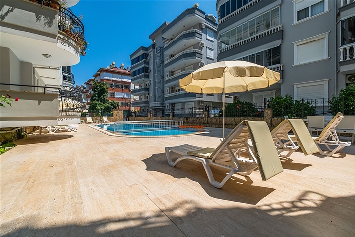 Spacious 4+1 penthouse in a cozy residential complex in Oba district — comfort for the whole family