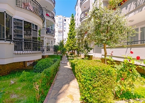 Spacious 4+1 penthouse in a cozy residential complex in Oba district — comfort for the whole family