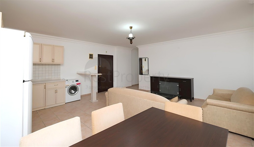 Furnished 2+1 Apartment in Cleopatra, Alanya — 700 m to the Beach