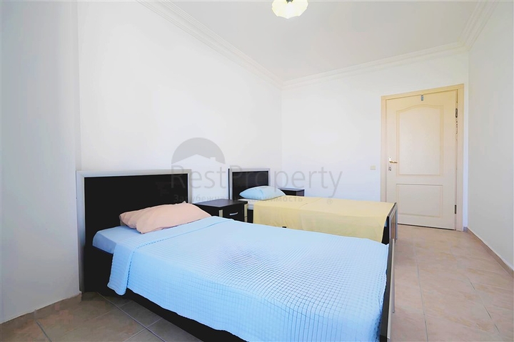 Furnished 2+1 Apartment in Cleopatra, Alanya — 700 m to the Beach