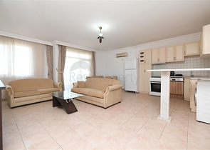 Furnished 2+1 Apartment in Cleopatra, Alanya — 700 m to the Beach