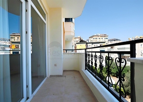 Furnished 2+1 Apartment in Cleopatra, Alanya — 700 m to the Beach