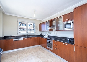 Spacious 2+1 apartment in a well—maintained complex in the Cikcilli area - comfort and convenience for life