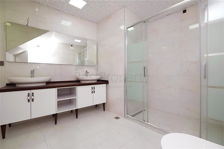 Spacious 3+1 Penthouse in Cleopatra, Alanya — 700 m to the Beach