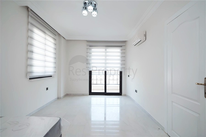 Spacious 3+1 Penthouse in Cleopatra, Alanya — 700 m to the Beach