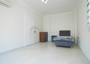 Spacious 3+1 Penthouse in Cleopatra, Alanya — 700 m to the Beach