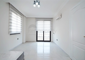 Spacious 3+1 Penthouse in Cleopatra, Alanya — 700 m to the Beach