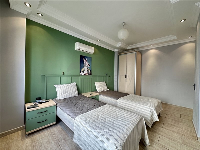 Furnished 2+1 Apartment in Oba, Alanya — 150 m from the Beach