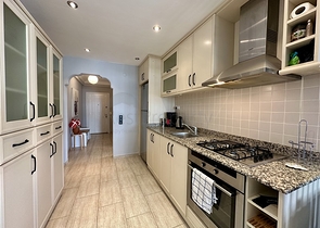 Furnished 2+1 Apartment in Oba, Alanya — 150 m from the Beach