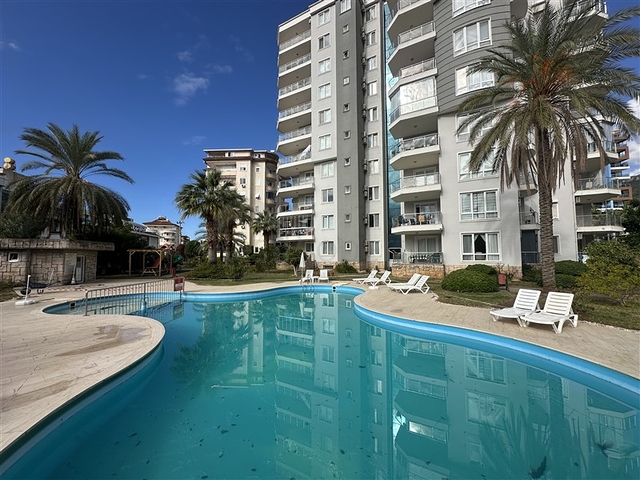 Furnished 1+1 Apartment in Cikcilli, Alanya — 700 m to the Sea