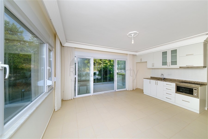 Bright 2+1 Apartment with Modern Facilities in a Prestigious Complex — 2.9 km to the Sea