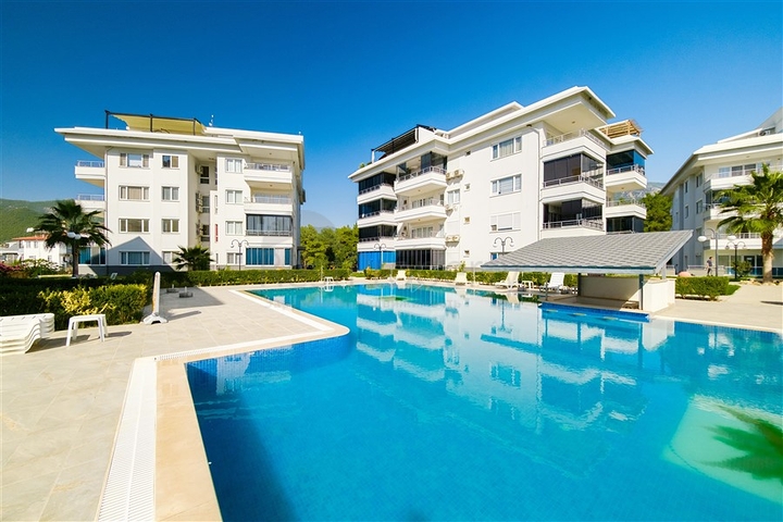 Bright 2+1 Apartment with Modern Facilities in a Prestigious Complex — 2.9 km to the Sea