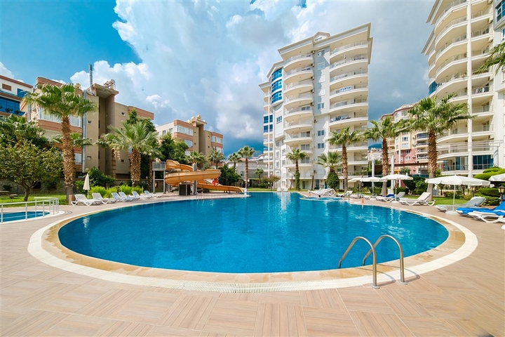Furnished 2+1 Apartment in Alanya – Large Balcony & Rich Facilities