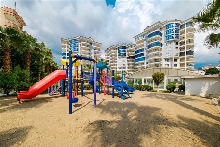 Furnished 2+1 Apartment in Alanya – Large Balcony & Rich Facilities