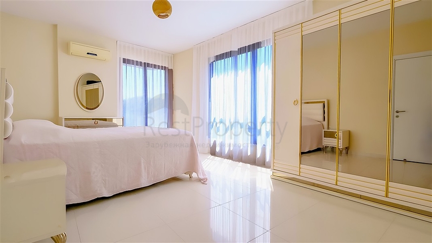 Spacious furnished 3+1 apartment with rich infrastructure in a modern residential complex