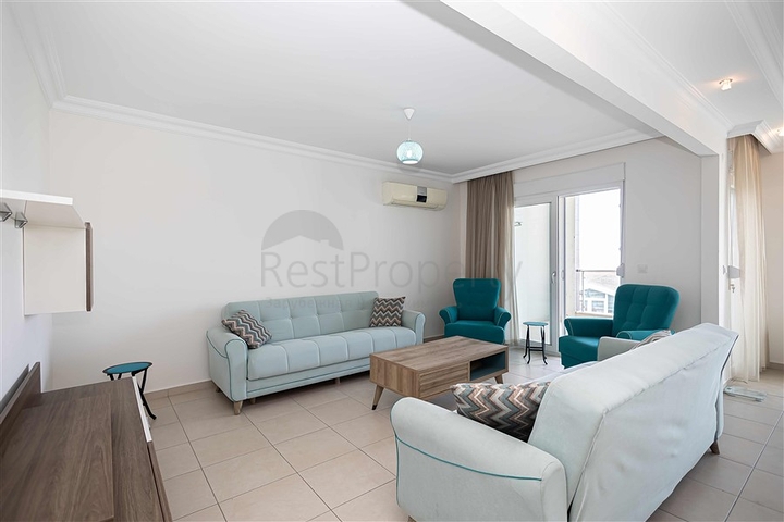 Spacious penthouse with terrace and sea view in a prestigious residential complex