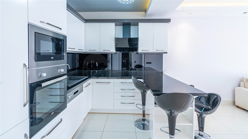 Modern 1+1 apartment in a residential complex with rich infrastructure by the sea