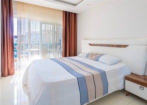 Modern 1+1 apartment in a residential complex with rich infrastructure by the sea