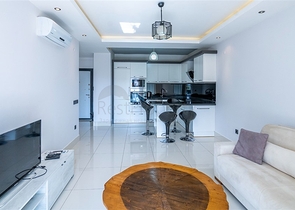 Modern 1+1 apartment in a residential complex with rich infrastructure by the sea