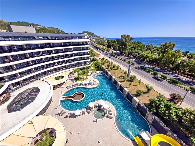 Sea-View 2+1 Apartment in Kargicak, Alanya – 50 m to the Beach