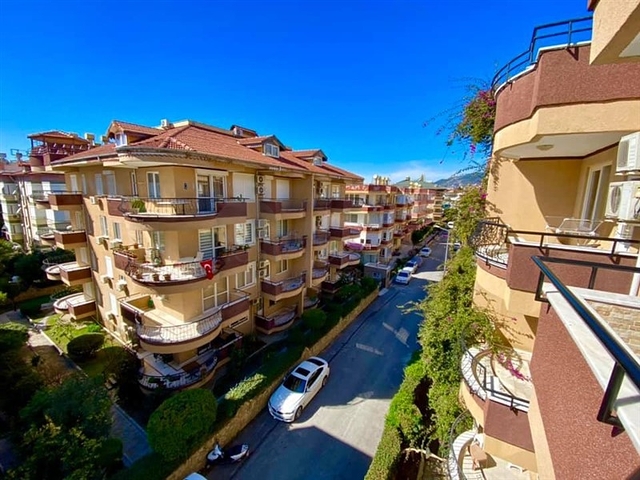 Furnished 2+1 Apartment in Oba, Alanya – 400 m to the Beach