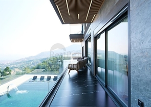 Modern villa with panoramic sea view in Alanya