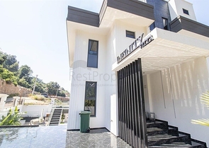 Modern villa with panoramic sea view in Alanya