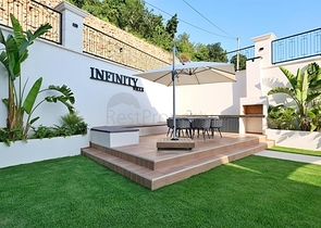 Modern villa with panoramic sea view in Alanya