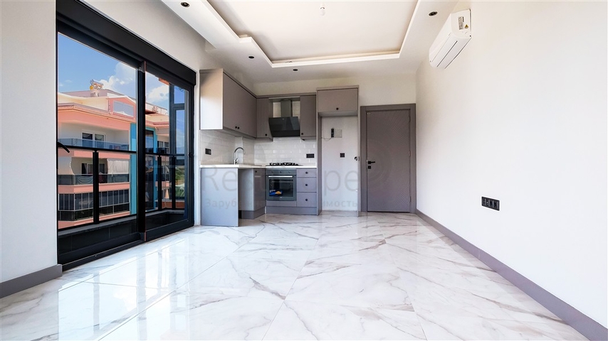 Modern apartment by the sea, surrounded by peace and comfort