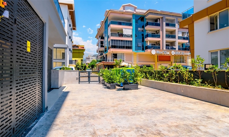 Modern apartment by the sea, surrounded by peace and comfort