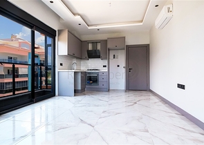 Modern apartment by the sea, surrounded by peace and comfort