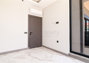 Modern apartment by the sea, surrounded by peace and comfort