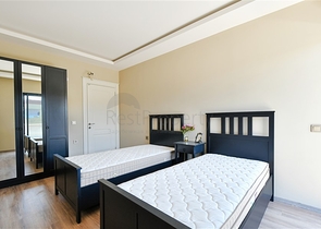 Spacious 3+1 penthouse with sea view just 50 meters from the beach