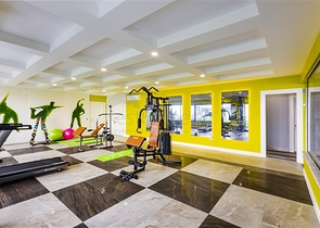 Spacious 3+1 penthouse with sea view just 50 meters from the beach