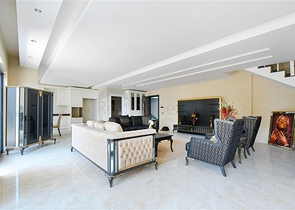 Spacious 3+1 penthouse with sea view just 50 meters from the beach